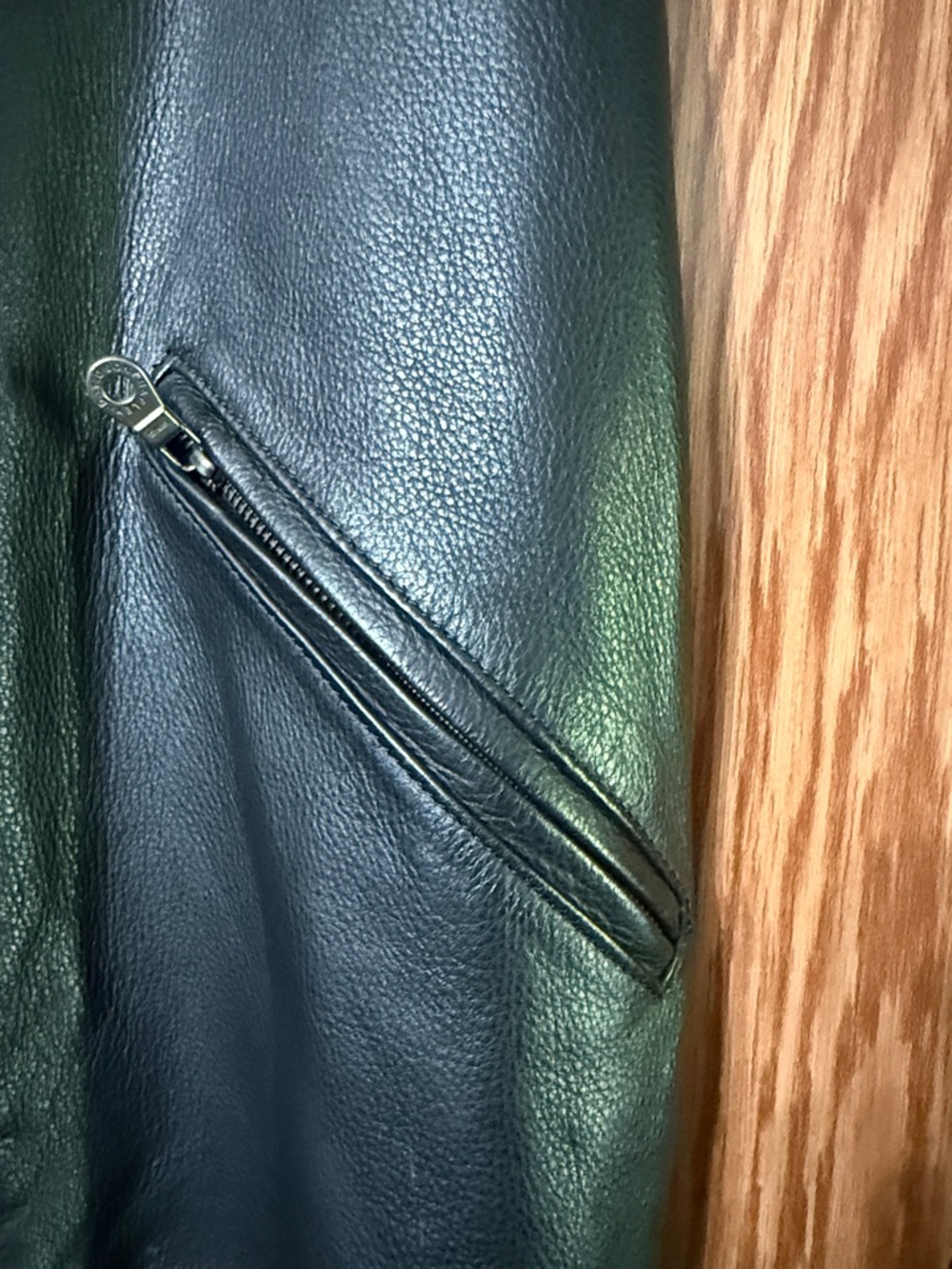 Harley-Davidson Black Leather Chaps with Embossed Logo - Picture 4 of 8